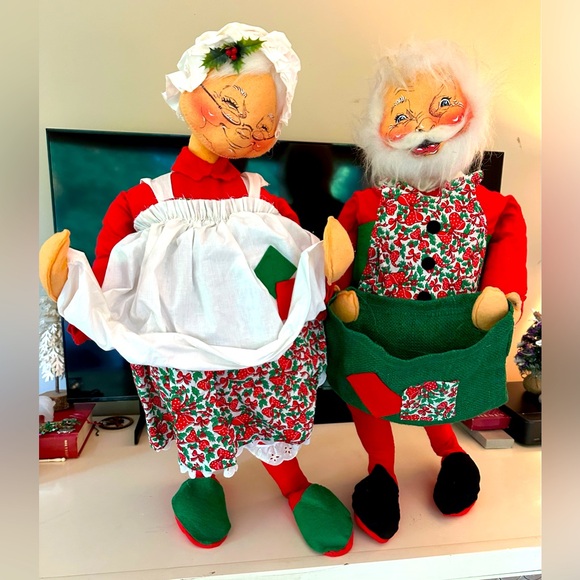 Vintage 1960s ANNALEE MOBILITEE MR. & MRS SANTA CLAUS LARGE 28